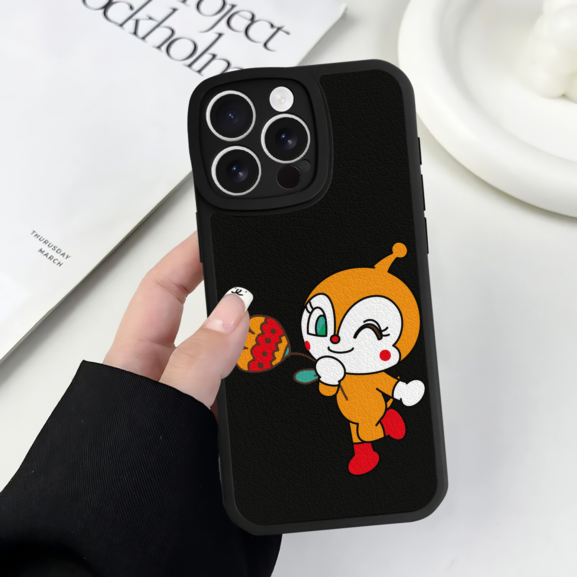 （画像用） アンパンマン Anpanman 【iPhone 16シリーズ対応】シリコンスマホケース（レザー調） 材質：シリコン